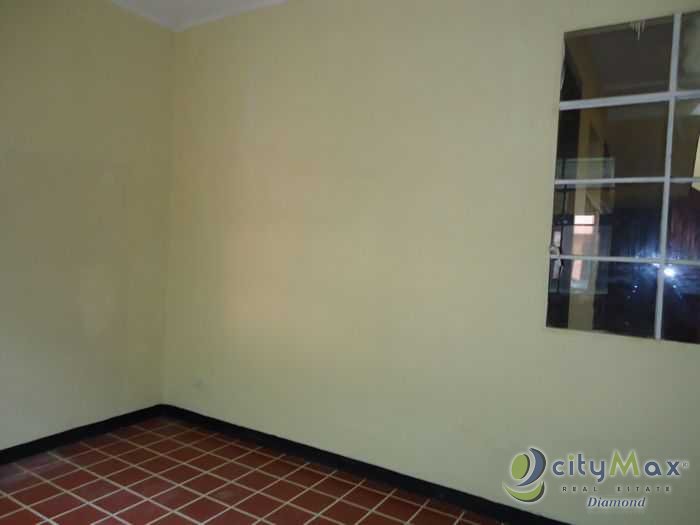 Casa para uso comercial en renta zona 5 - Miniatura 7