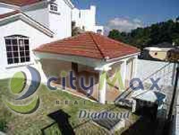 Venta de Casa en Condominio Zona 16 - Image 1