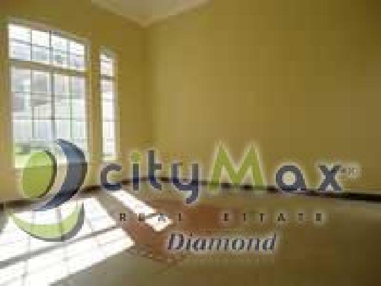 Venta de Casa en Condominio Zona 16 - Image 3