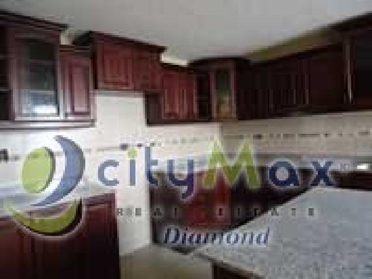 Venta de Casa en Condominio Zona 16 - Miniatura 8