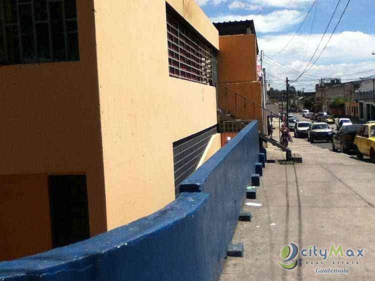Casa o Terreno en Alquiler sobre la Calzada Roosevelth - Image 1