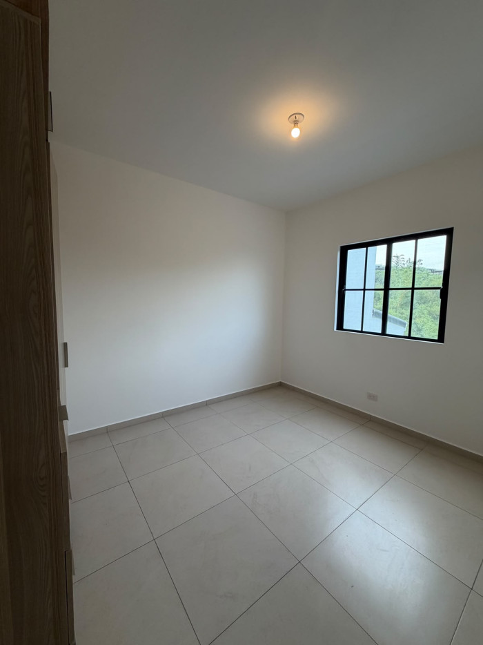 Casa con amplio jardín en alquiler Residencial Antibes - 10