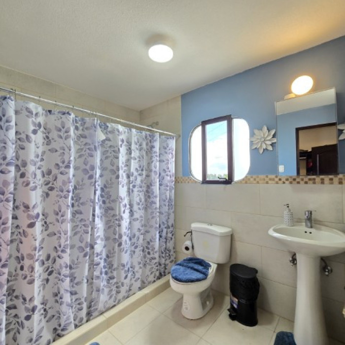 Casa en Venta Quintas Los Encinos Zona 7 de Mixco - Miniatura 15