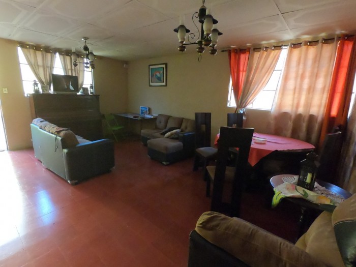 VENDO Casa en Colonia La Escuadrilla, Zona 2 de Mixco - Miniatura 17