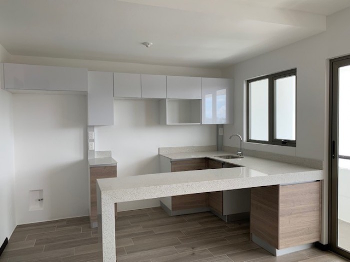 Apartamento en venta en zona 14 Plaza Segheria - Miniatura 7