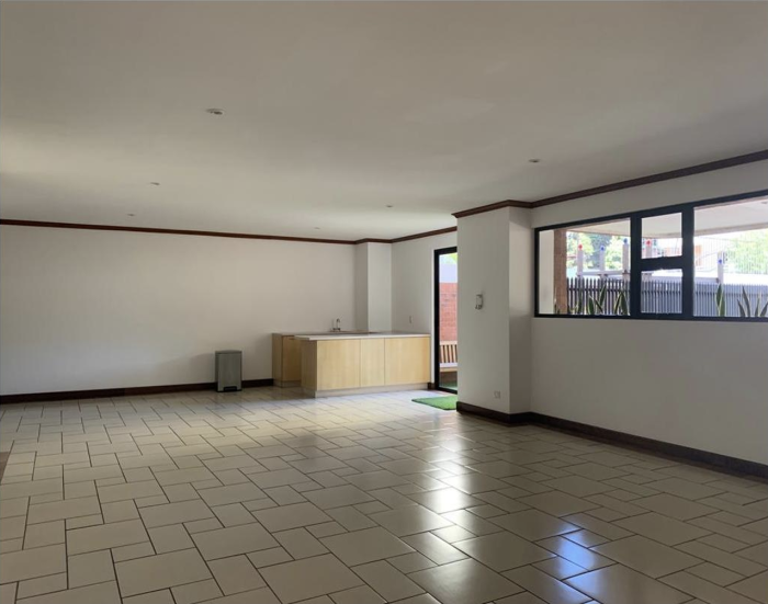En Alquiler Apartamento amueblado en Zona 10 - 19