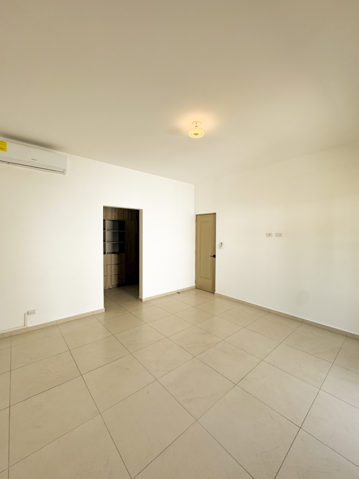 Casa con amplio jardín en venta o alquiler Res Antibes - 21