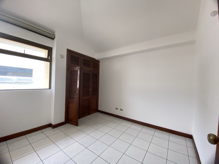 Apartamento en Renta zona 10 Guatemala - Miniatura 13