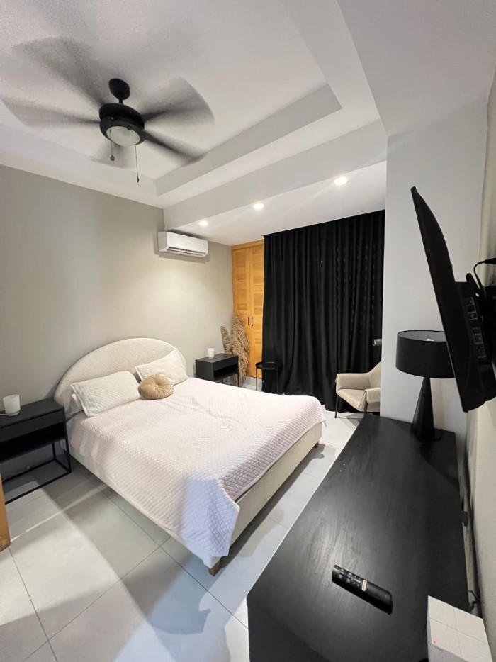 Apartamento Amueblado en Venta en Evaristo Morales - 12