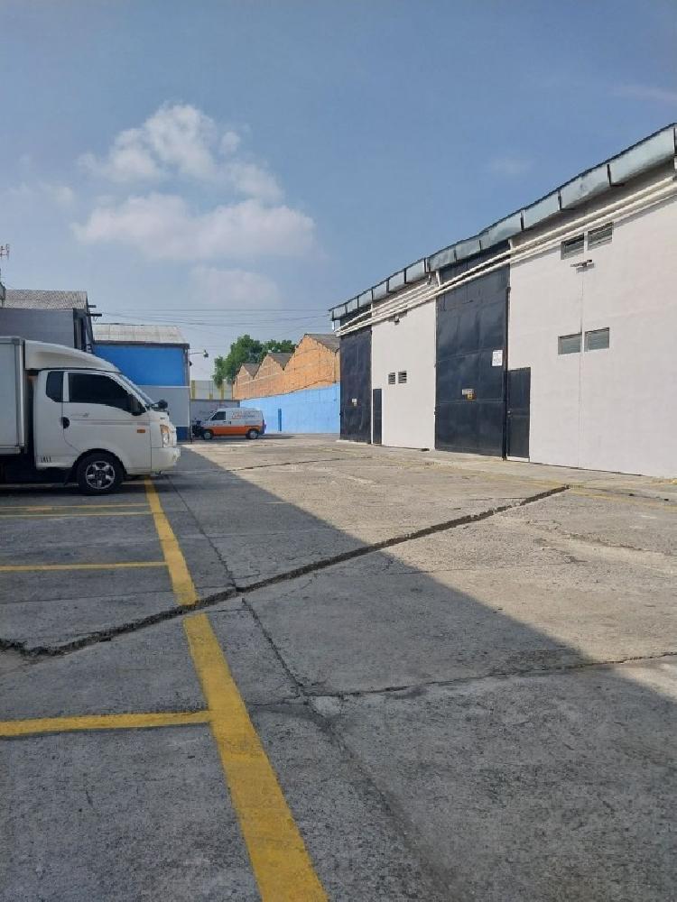 OFIBODEGA EN RENTA ZONA 12 - 6