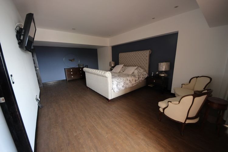 Apartamento amplio en venta en zona 15 Guatemala - Miniatura 3