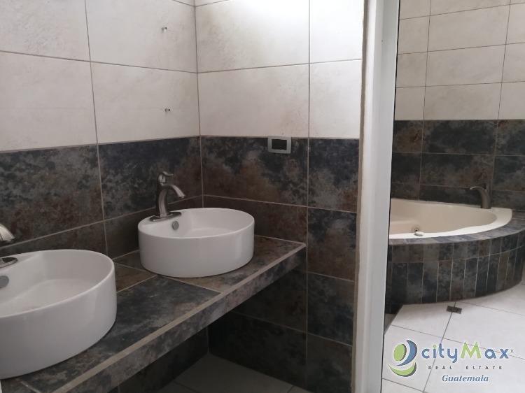 Casa en ¡Venta! en las Cumbres Zona 16 - Miniatura 10
