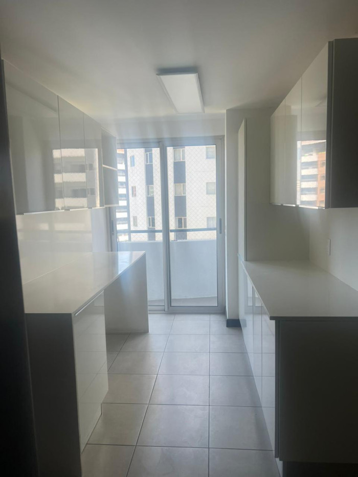 Apartamento en Renta en Zona 14 Guatemala - Image 3