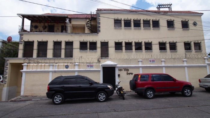 Venta de apartamento en Edificio Villa Luna, zona 10. - Miniatura 12