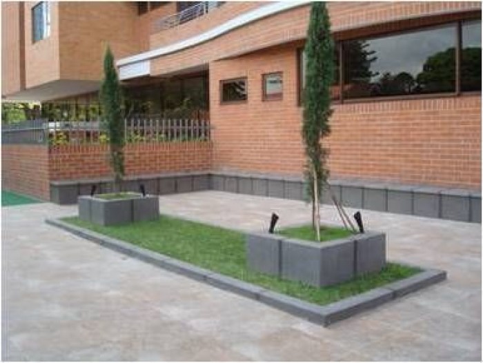 Alquilo apartamento en zona 10 Guatemala - Image 1