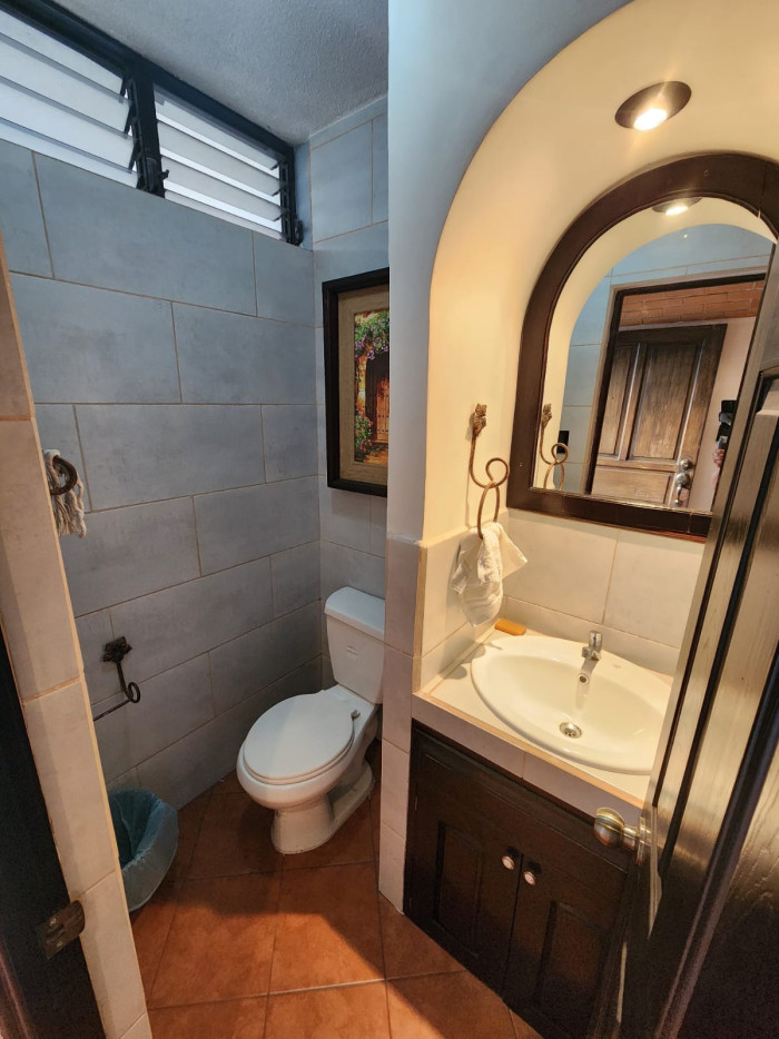 Casa en VENTA Zona 11, Sector Las Charcas. - Miniatura 8