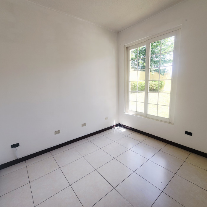 Rento/Vendo Casa en EntreVerdes CAES — foto 8