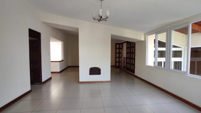 Plus Real Estate Renta casa en zona 13 — foto 2