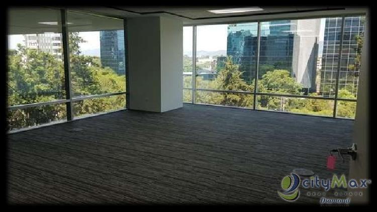 Renta Oficina de 267 m2 en zona 10 nivel alto - Miniatura 4