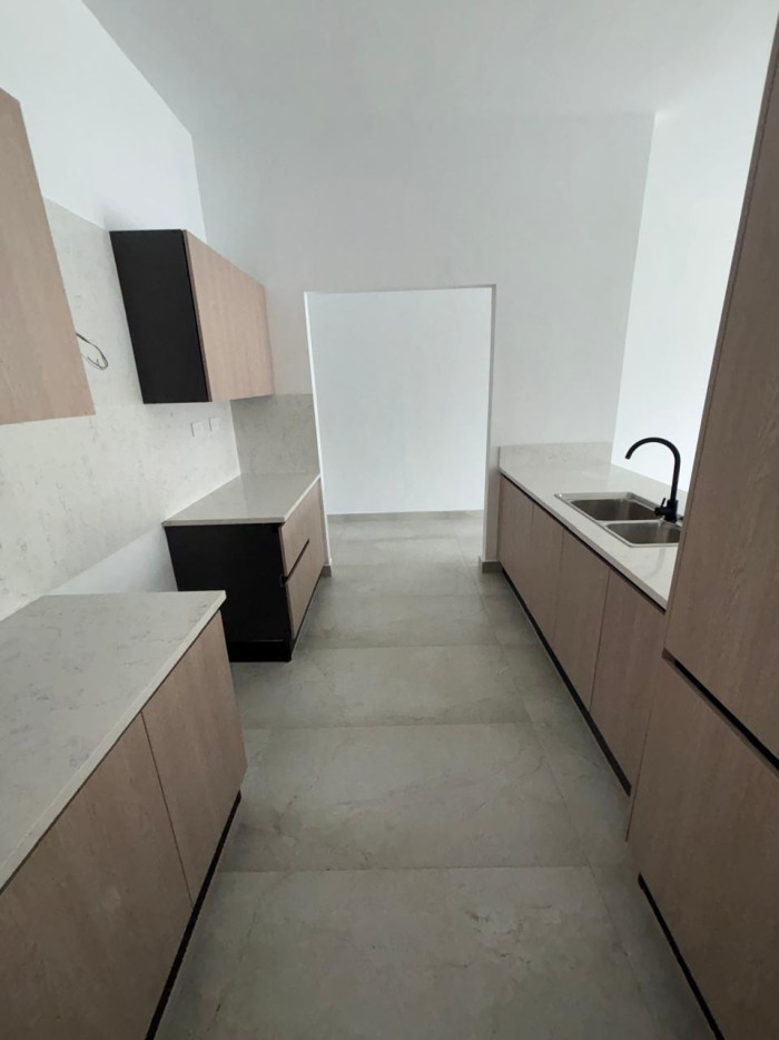 Renta de apartamento 3 habitaciones en Evaristo Morales - 1