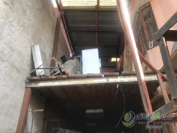 Venta de Casa sobre calle principal en Col. Mariscal - Miniatura 6