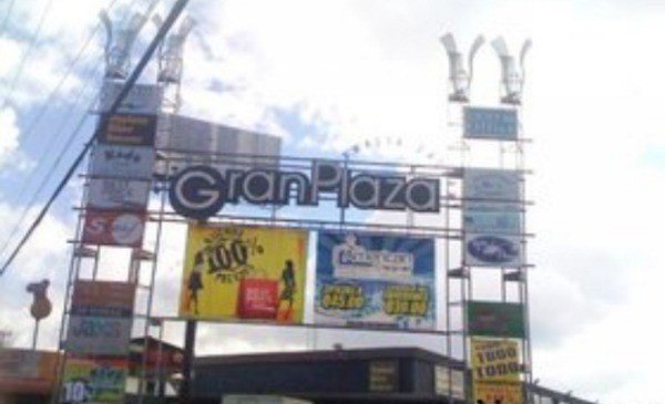 LOCA en Ctro.Comercial km.14 Carr.Salvador