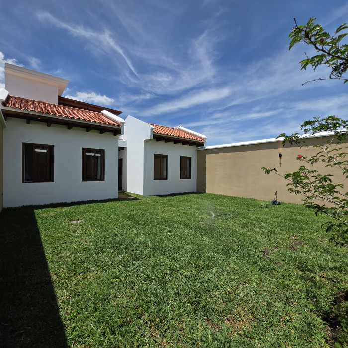 Casa en Venta cercanas Antigua Guatemala Sacatepequez - Miniatura 8