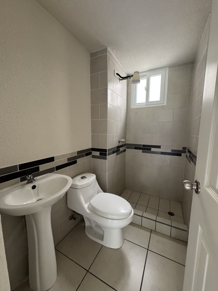 Vendo Apartamento en Edificio Entre Valles Villa Nueva - Miniatura 13
