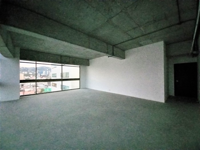Oficina nueva en renta o venta en zona 10 Nivel Alto - Miniatura 7