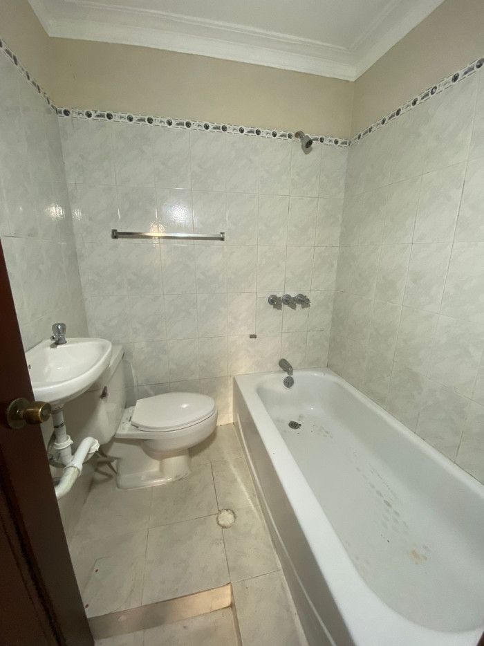 CASA DE DOS NIVELES EN PUNAL, SANTIAGO. — foto 9