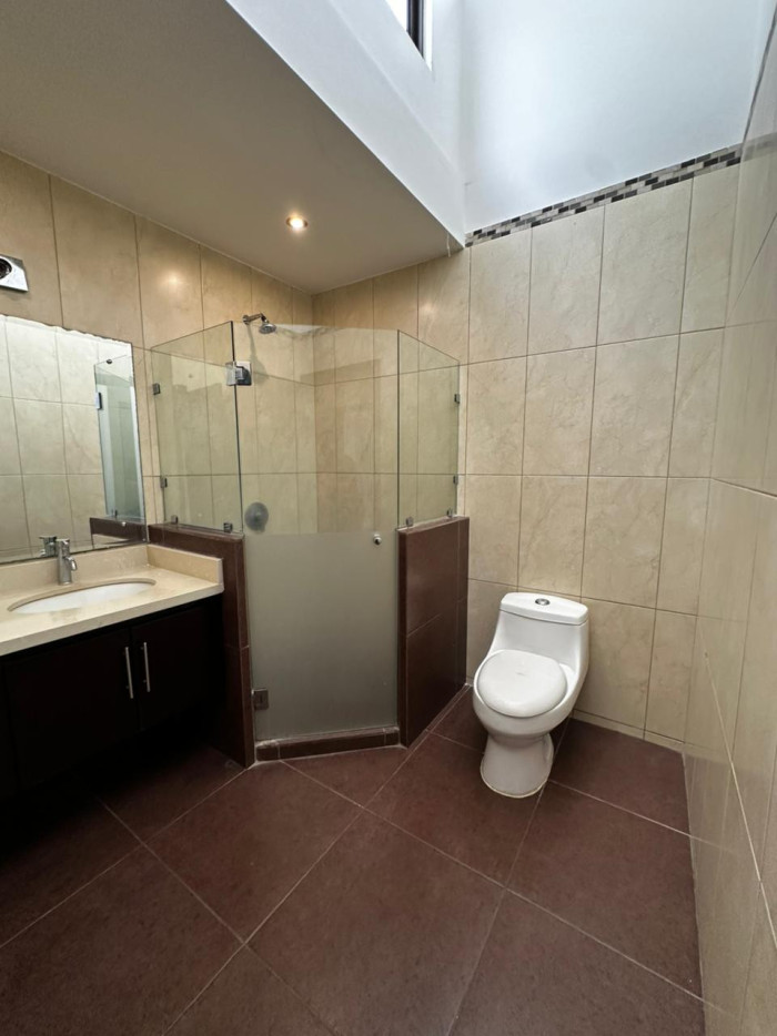 Hermosa Casa en Venta en Pozos de Santa Ana - 6