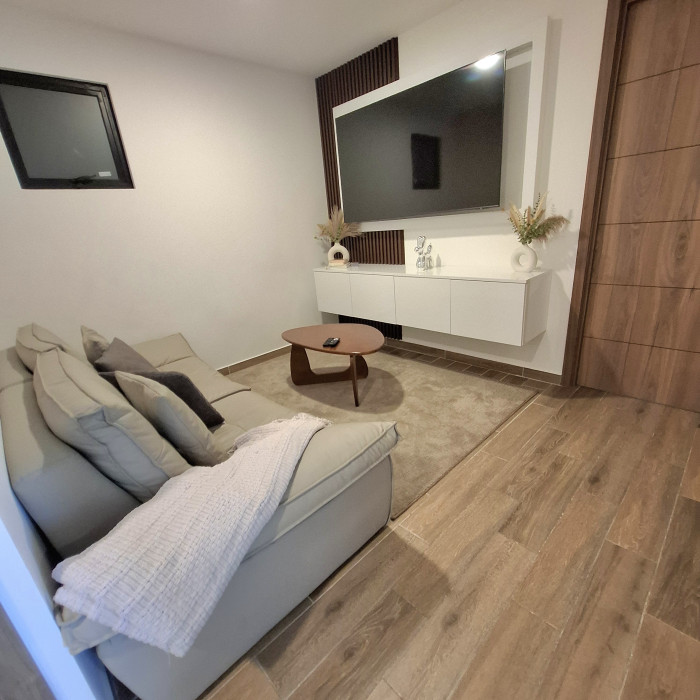 Apartamento Amueblado de 3 Habitaciones en Parque 14 - Miniatura 9