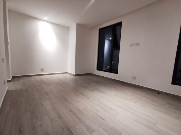 ZONA 15. RENTO APARTAMENTO EN PARQUE 15 — foto 4