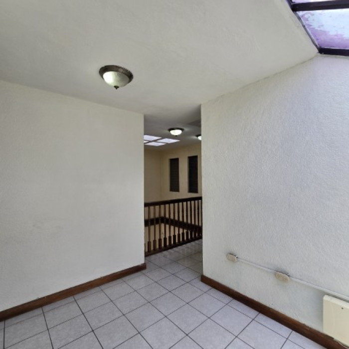 Casa en Venta Lomas de San Jacinto Zona 10 de Mixco - Miniatura 10