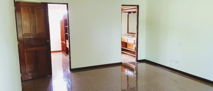 Rento casa en exclusivo condominio de zona 14 — foto 4