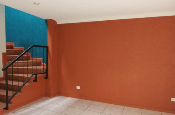 Casa en Residencial Florentina Zona 17 dos nivele - Miniatura 11