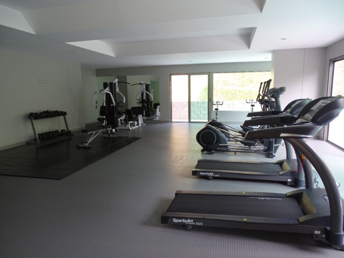 Plus Real Estate renta apartamento en zona 10 — foto 3