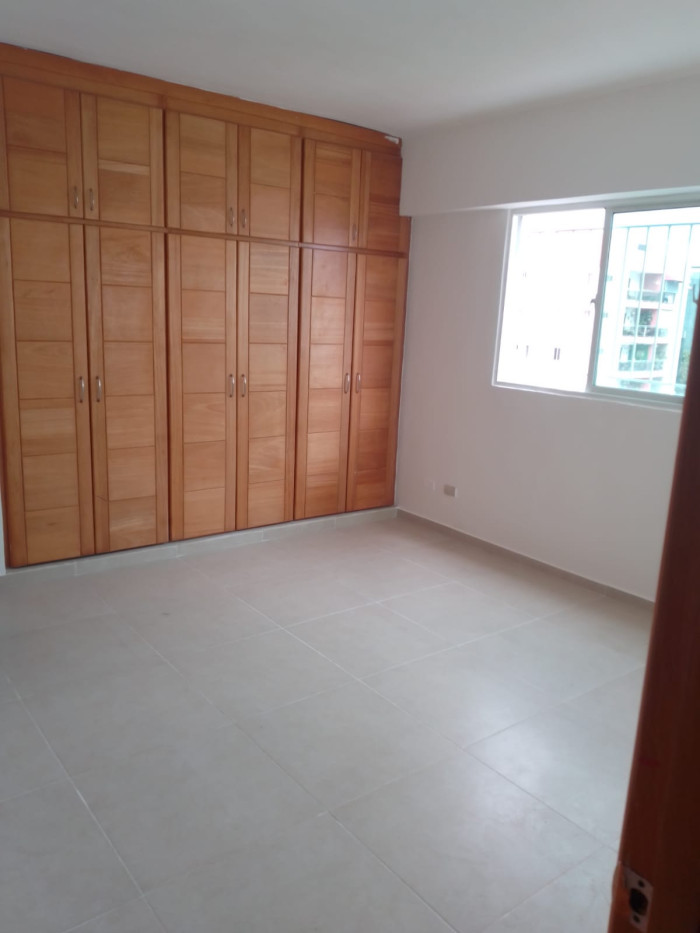 Apartamento en Alquiler en Evaristo Morales - 5