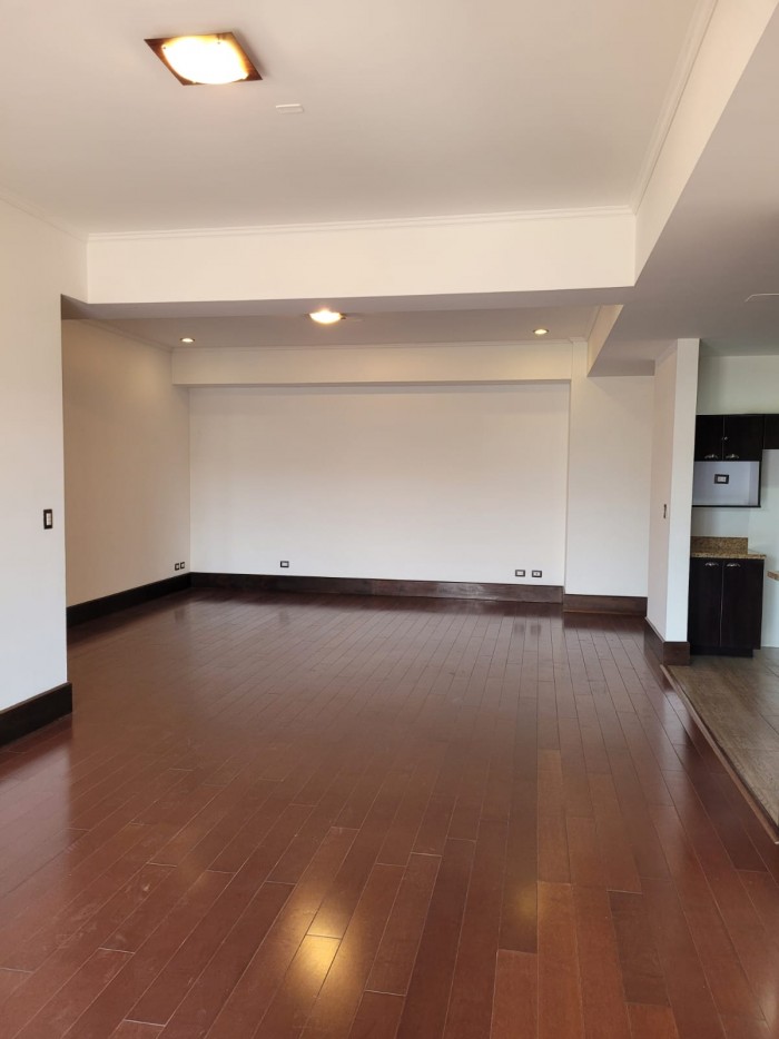 Plus Real Estate Vende / renta apartamento en zona 16 — foto 2