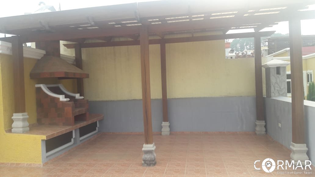 Casa amplia en alquiler, zona 7 Mixco - Miniatura 10