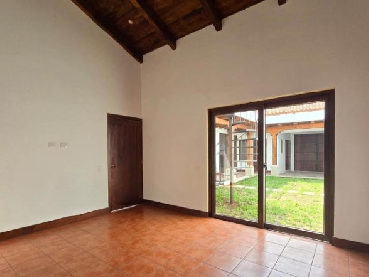 CASA EN VENTA EN ANTIGUA GUATEMALA — foto 3