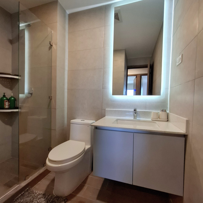 Apartamento Amueblado de 3 Habitaciones en Parque 14 - Miniatura 6