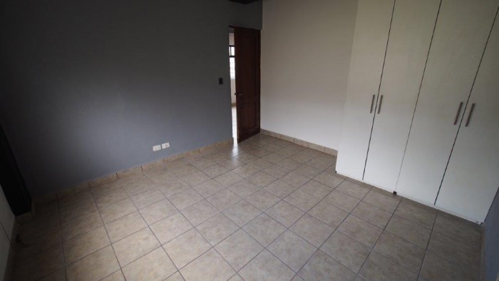 Venta de apartamento en Edificio Villa Luna, zona 10. - Miniatura 9