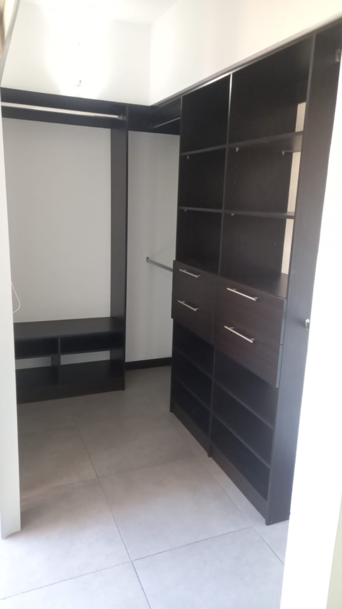 Plus Real Estate renta apartamento en zona 15 — foto 3