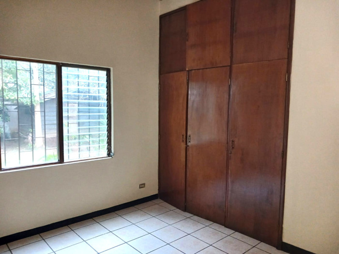 Casa en Venta en Zona 11 - 17
