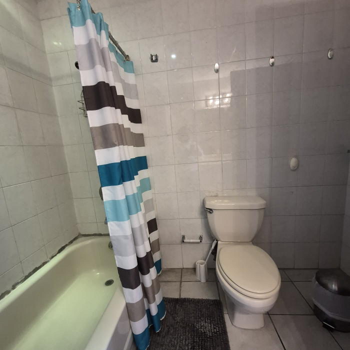 Renta apartamento amplio de 1 habitación en zona 15 VH2 - Miniatura 12
