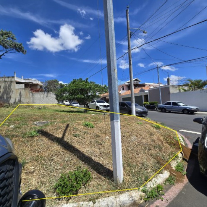 Terreno de Esquina en Venta Pinares de San Cristóbal - Miniatura 8
