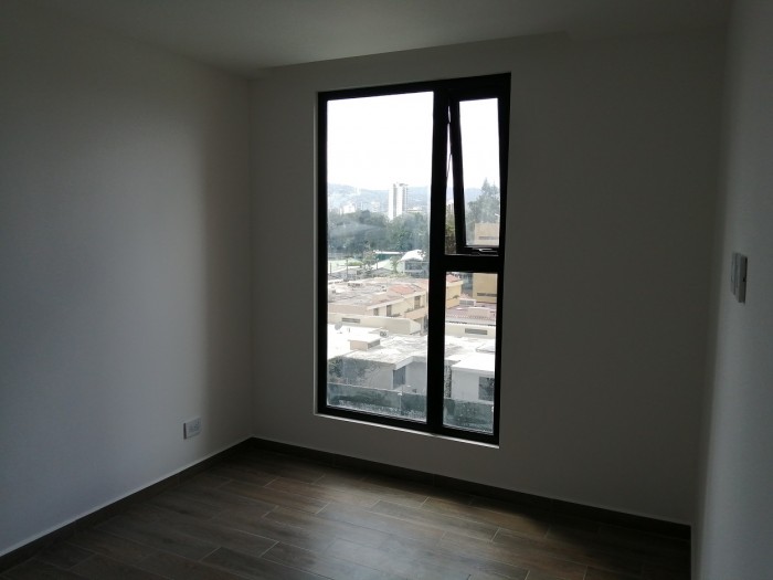 Apartamento Nuevo en alquiler, zona 15 - Image 5