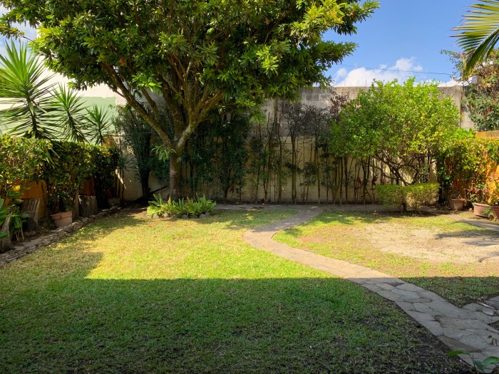 Santa Elena, res. privado, casa en venta. - 5