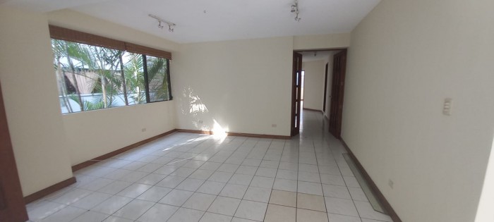 Rento apartamento en zona 10 — foto 2